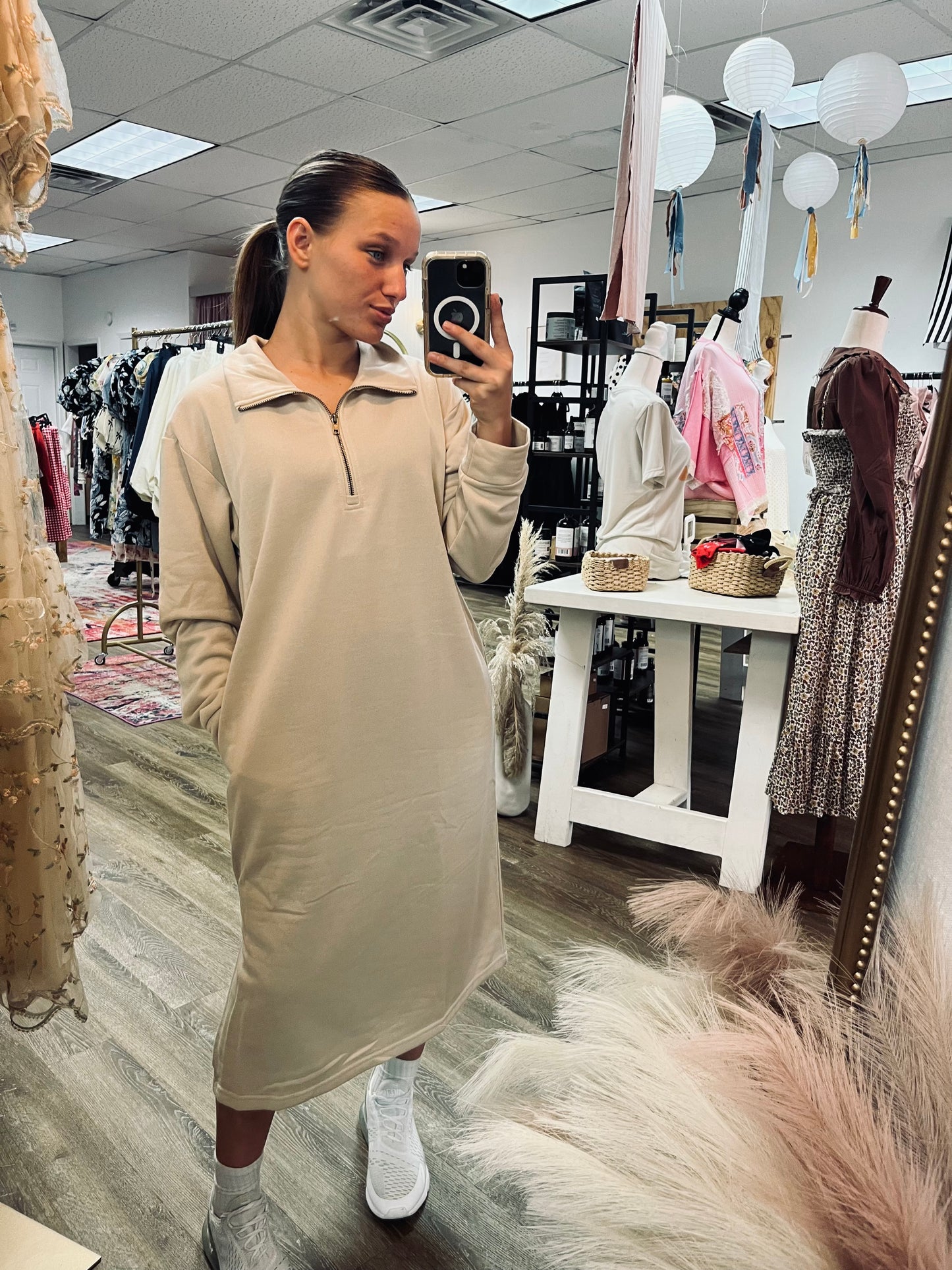 FRENCH TERRY HALF-ZIP MOCK
NECK MIDI DRESS