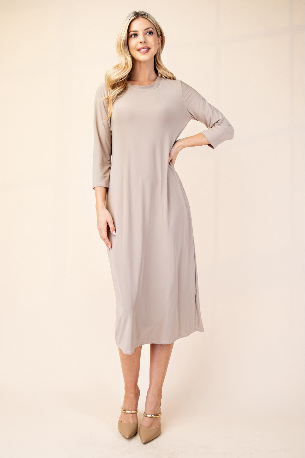 Classic layering dress with pockets Classic layering dress with pockets