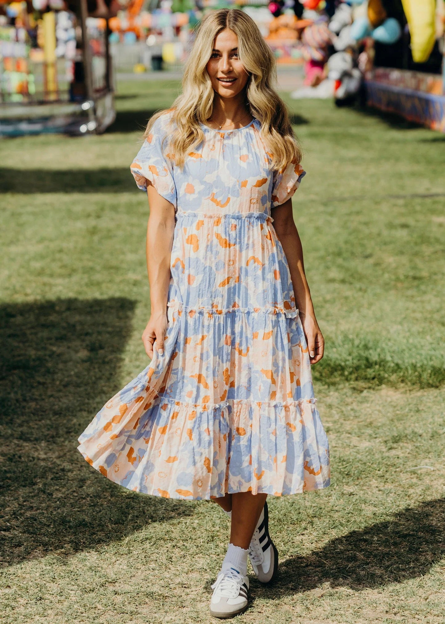 SERENA IN PAINTED POSY